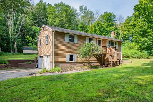 Detached House in Coventry, Tolland County