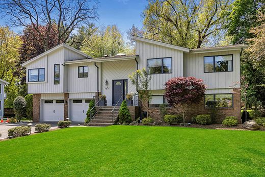 Detached House in Demarest, Bergen County