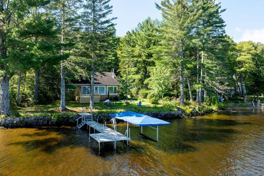 بيت مستقل ﻓﻲ Fossambault-sur-le-Lac, Capitale-Nationale