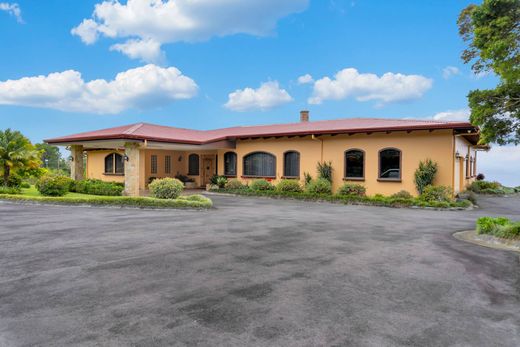 Luxury home in San Rafael, Cantón de Alajuela