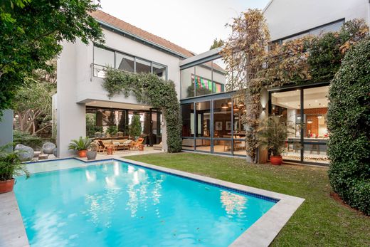 Dom jednorodzinny w Sandton, Gauteng