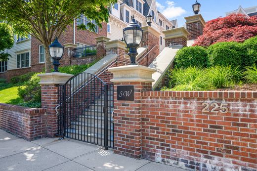 Apartment in Mamaroneck, Westchester County