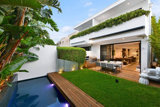 Detached House in Dover Heights, New South Wales