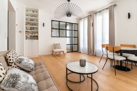 Apartment in La Muette, Auteuil, Porte Dauphine, Paris