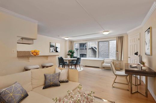 Apartment in Washington, Washington County