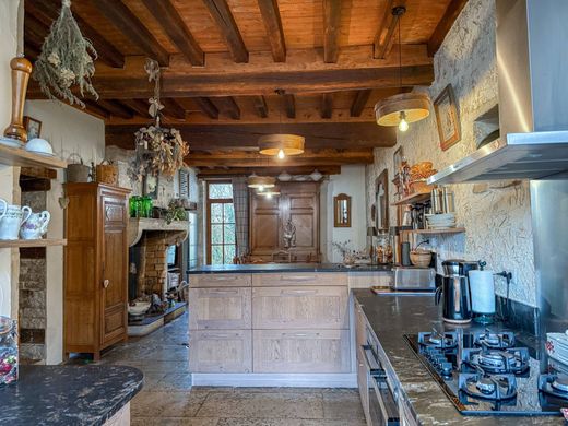 Detached House in Pichanges, Cote d'Or