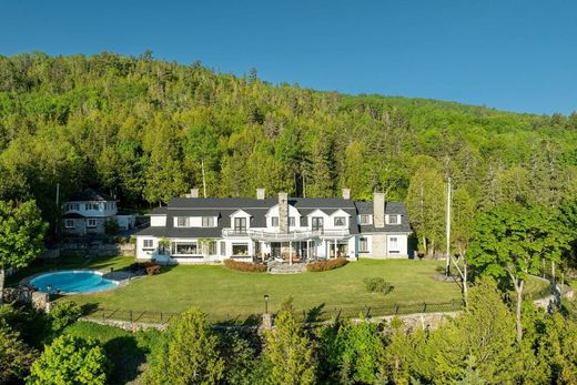 Einfamilienhaus in La Malbaie, Capitale-Nationale