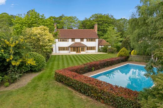 Detached House in Surrey Quays, Greater London