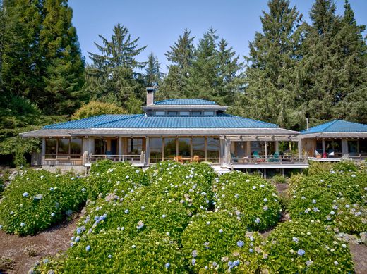 Detached House in Long Beach, Pacific County