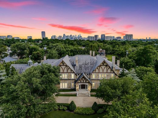 Detached House in Highland Park, Dallas County