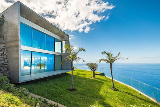 Detached House in Ponta do Sol, Madeira