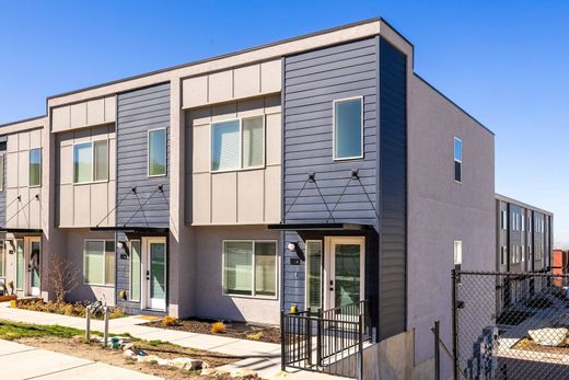 Dom miejski w North Salt Lake, Davis County