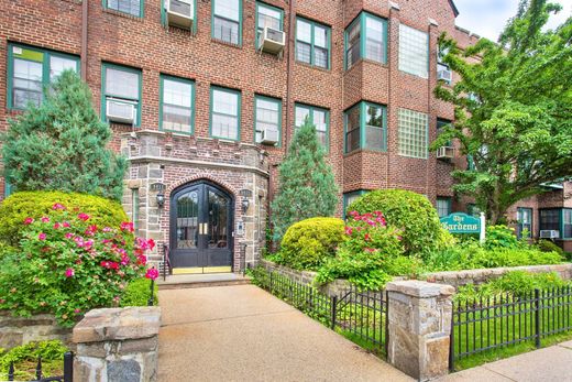 Casa di lusso a Forest Hills, Queens County
