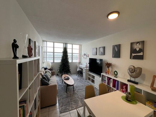 Apartment in Miami, Miami-Dade