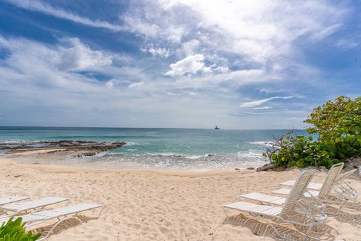 Villa in George Town