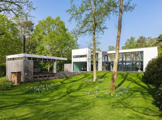 Detached House in Schilde, Antwerp Province