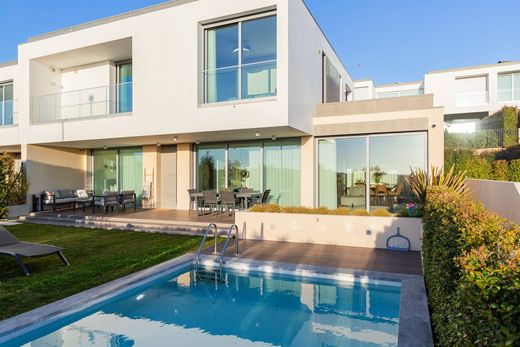 ‏וילה רב-משפחתית ב  Sintra, Distrito de Lisboa