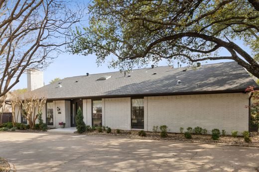 Detached House for sale in Dallas