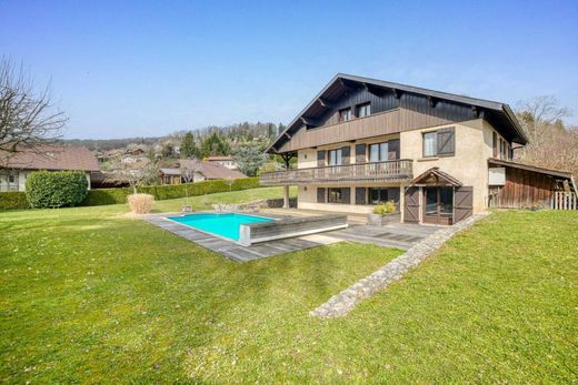 Casa Unifamiliare a Pringy, Alta Savoia