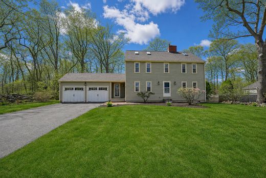 Detached House in York Beach, York County