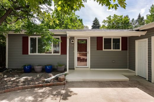 بيت مستقل ﻓﻲ Golden, Jefferson County