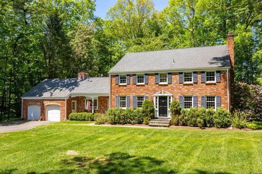 Detached House in Avon, Hartford County