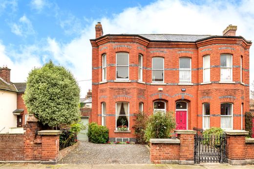 Twee-onder-een-kapwoning in Dublin, Dublin City