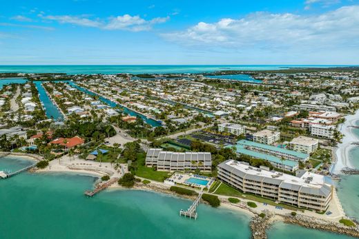 Townhouse in Key Colony Beach, Monroe County