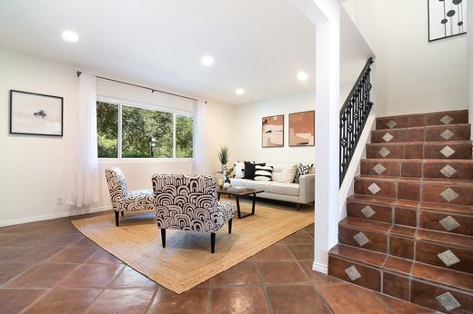 Apartment in Thousand Oaks, Ventura County