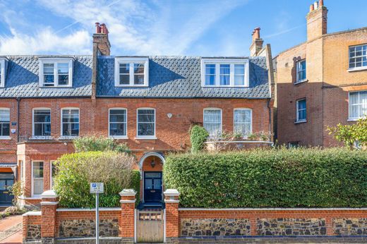 Semidetached House in London, Greater London