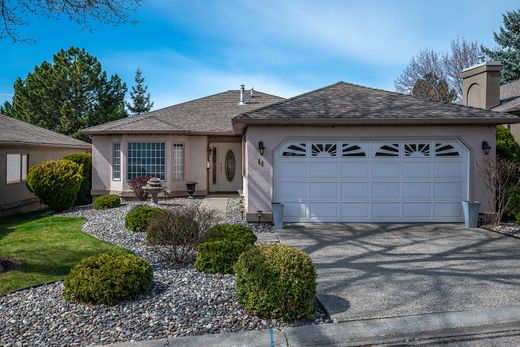 Vrijstaand huis in Vernon, Regional District of North Okanagan