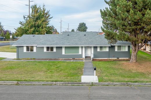 Casa Unifamiliare a Port Angeles, Clallam County