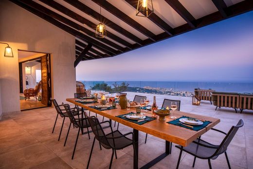 Villa a Isola Rossa, Corsica settentrionale
