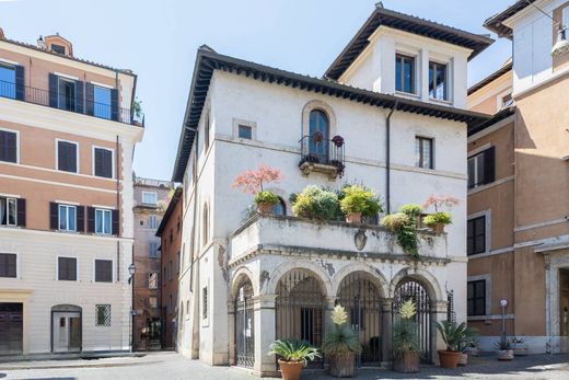 Detached House in Rome, Latium