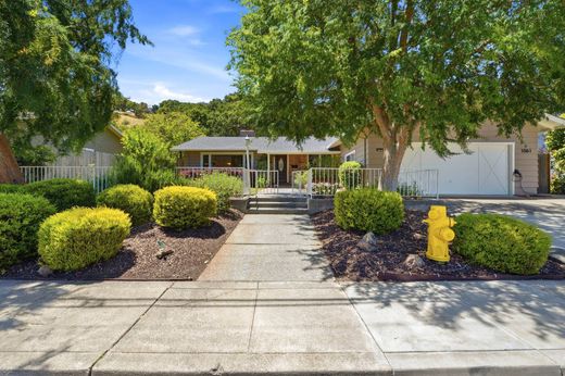 Detached House in San Carlos, San Mateo County