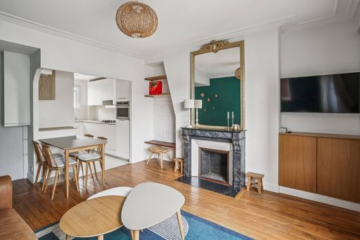 Apartment in Monceau, Courcelles, Ternes, Paris