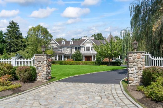 Detached House in Cold Spring Harbor, Suffolk County