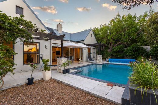 Casa Unifamiliare a Stellenbosch Central, Cape Winelands District Municipality
