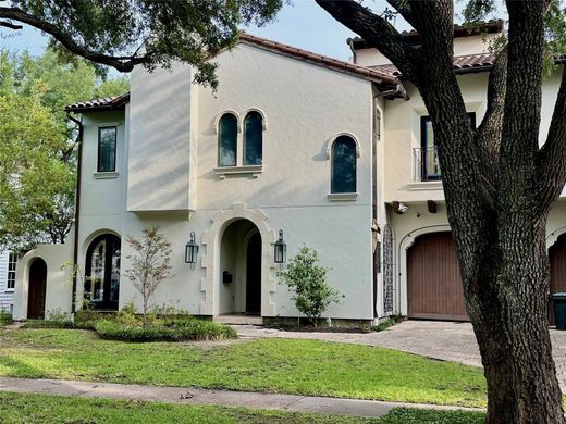 Detached House in West University Place, Harris County