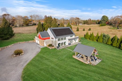 Detached House in Stonington, New London County
