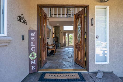 Casa Unifamiliare a Bella Vista, Shasta County