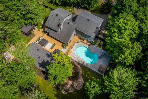 Maison individuelle à Saint-Sauveur, Laurentides