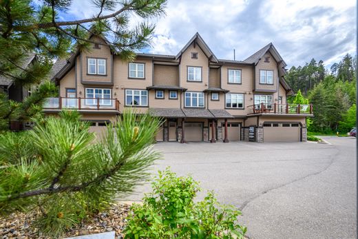 Townhouse - Vernon, Regional District of North Okanagan