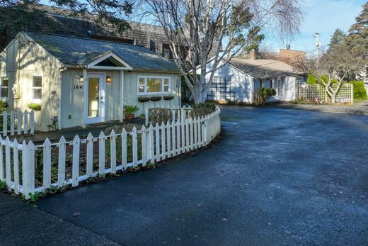 Cannon Beach, Clatsop Countyの高級住宅