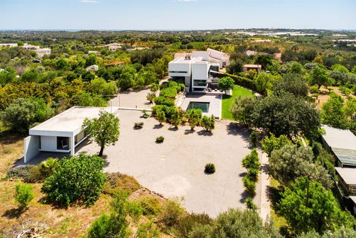 단독 저택 / Faro, Distrito de Faro