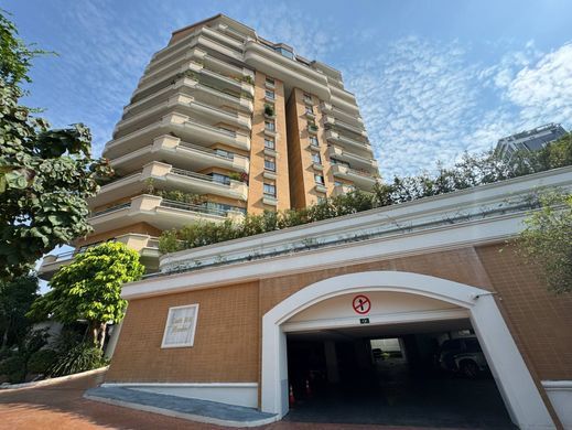 아파트 / Watthana, Vadhana