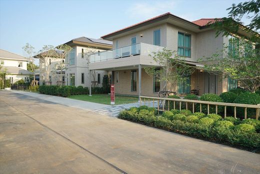 Casa de luxo - Khan Na Yao, Bangkok