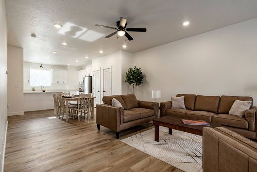 Townhouse in Ogden, Weber County