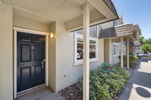 Apartment in Vacaville, Solano County