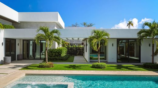 Detached House in Dorado, Higuillar Barrio